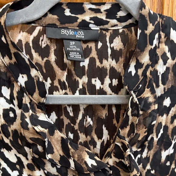 Style & Co. Leopard Print Ruffle Front Blouse 2P edgy boho chic textured - Picture 2 of 7